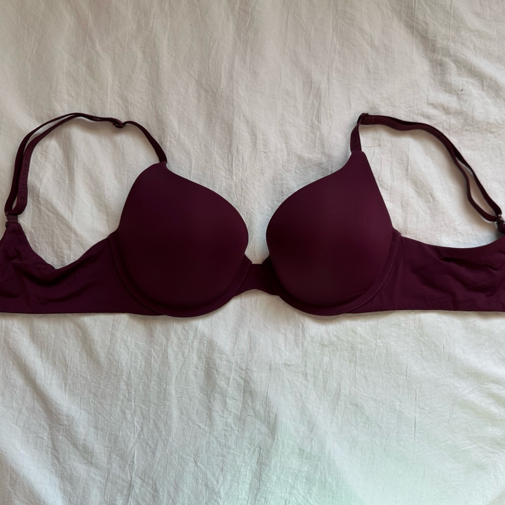 Victoria’s Secret T-Shirt Push Up Full Coverage Maroon Underwire Bra | WORN ONCE